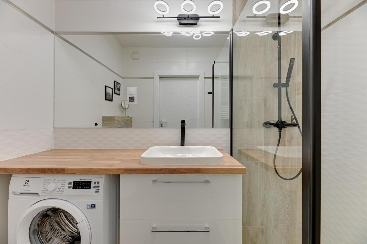 Nordbyhus Apartamenty Angielska Grobla กดัญสก์ ภายนอก รูปภาพ